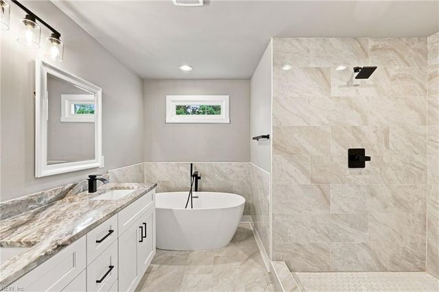 24 Langston BLVD A, Hampton, VA 23666