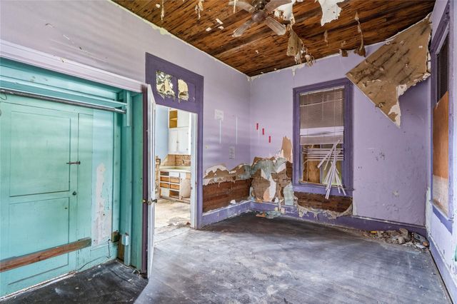 414 14th Street, Galveston, TX 77550
