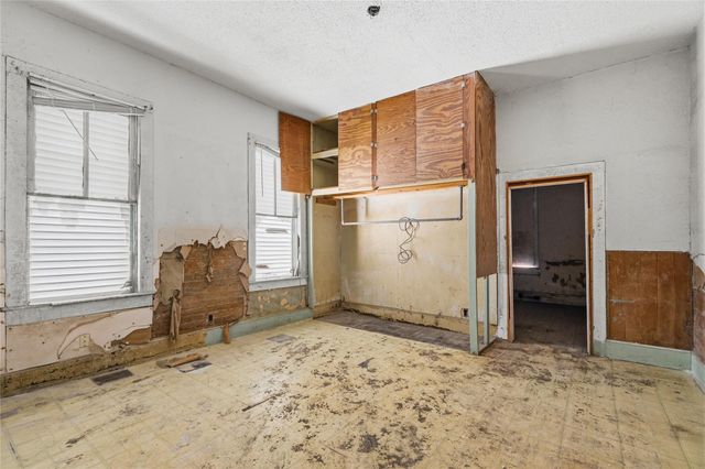 414 14th Street, Galveston, TX 77550