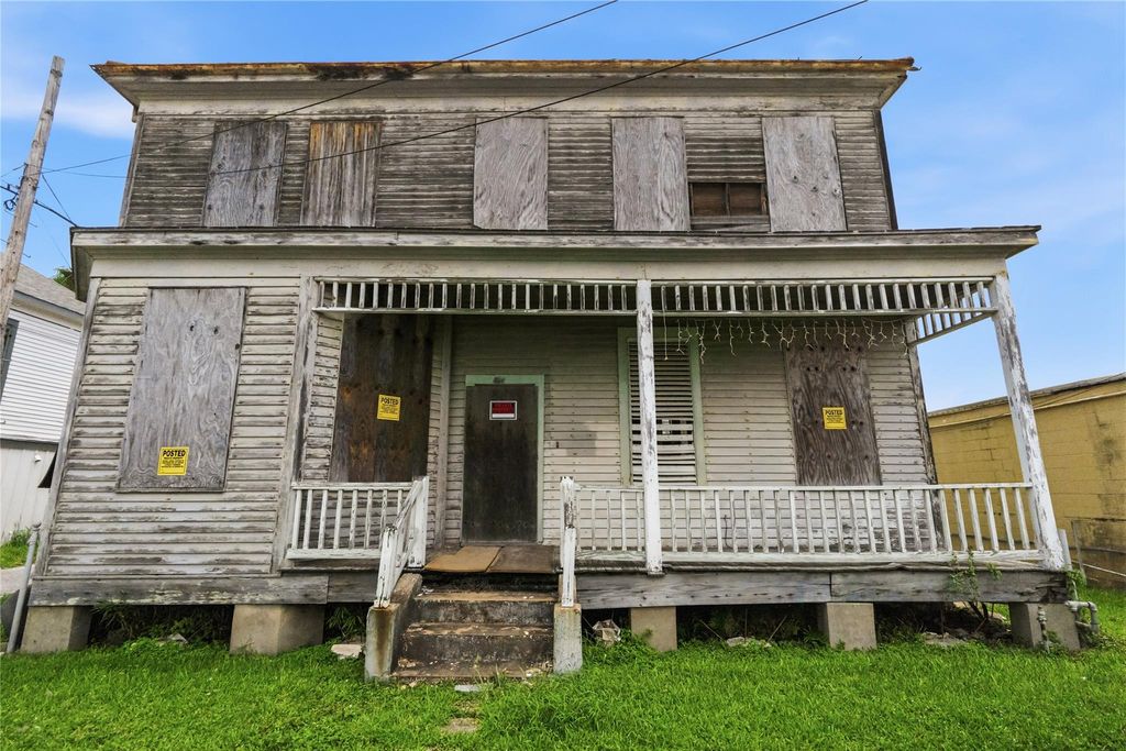 414 14th Street, Galveston, TX 77550