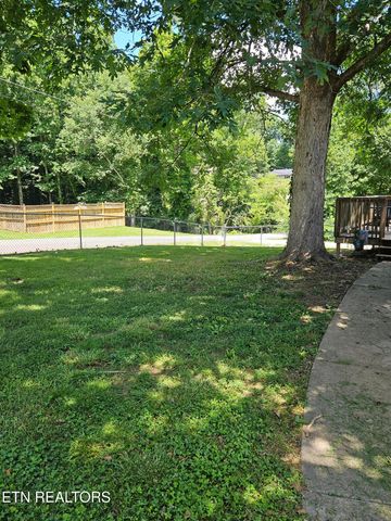 200 Sweet Lane, Clinton, TN 37716