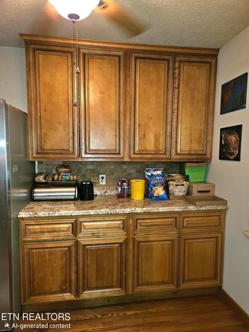 200 Sweet Lane, Clinton, TN 37716