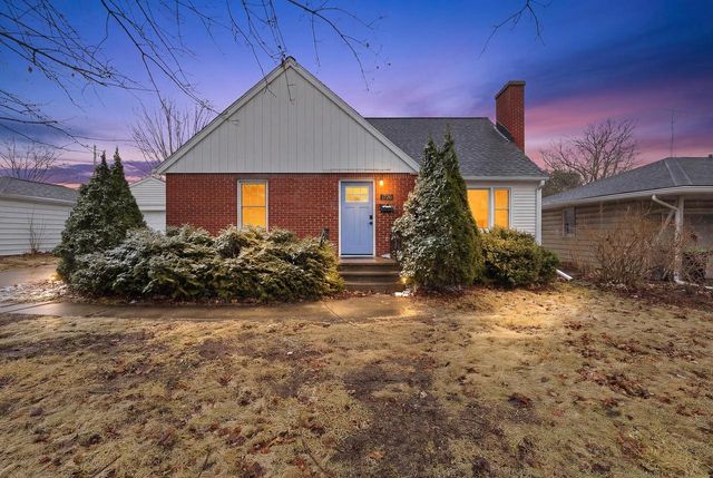 242 Wisconsin STREET, Mayville, WI 53050