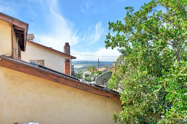 1635 Portola Ave, Spring Valley, CA 91977