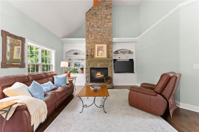 5620 Battle Ridge Drive, Flowery Branch, GA 30542