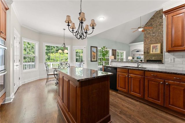 5620 Battle Ridge Drive, Flowery Branch, GA 30542