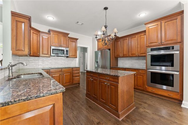 5620 Battle Ridge Drive, Flowery Branch, GA 30542