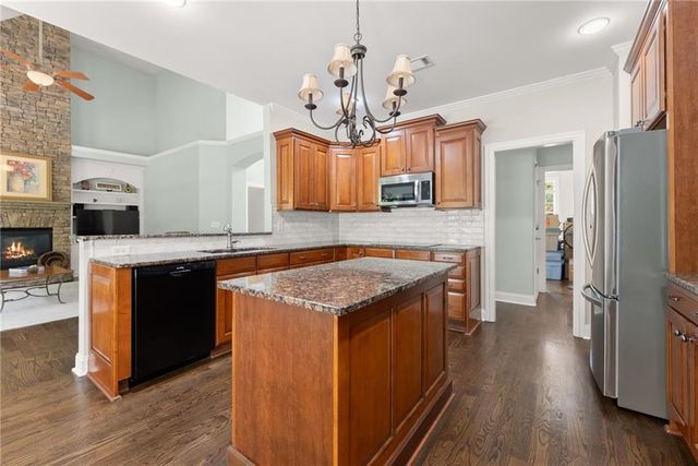 5620 Battle Ridge Drive, Flowery Branch, GA 30542