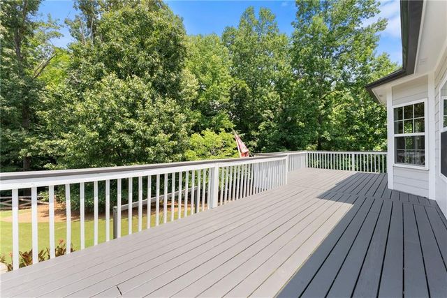5620 Battle Ridge Drive, Flowery Branch, GA 30542