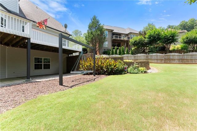 5620 Battle Ridge Drive, Flowery Branch, GA 30542