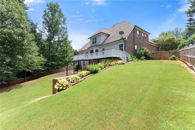 5620 Battle Ridge Drive, Flowery Branch, GA 30542