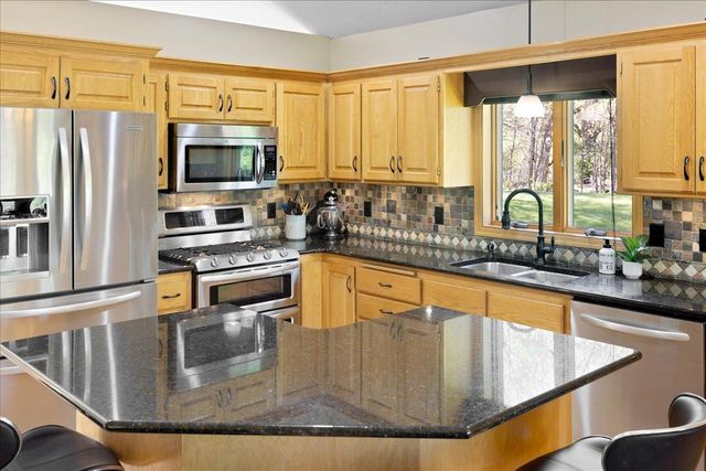 25647 Gustavus Court, Wyoming, MN 55092