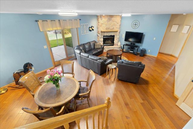 25647 Gustavus Court, Wyoming, MN 55092