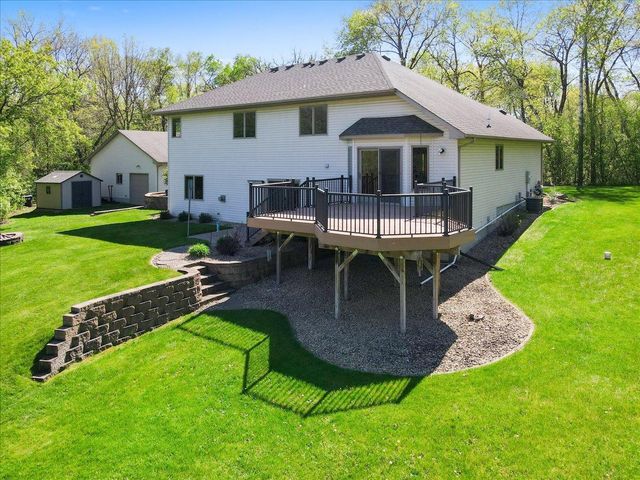 25647 Gustavus Court, Wyoming, MN 55092