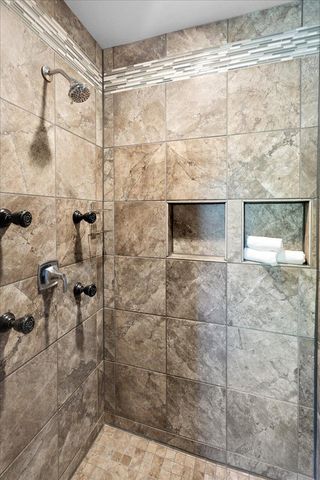 25647 Gustavus Court, Wyoming, MN 55092