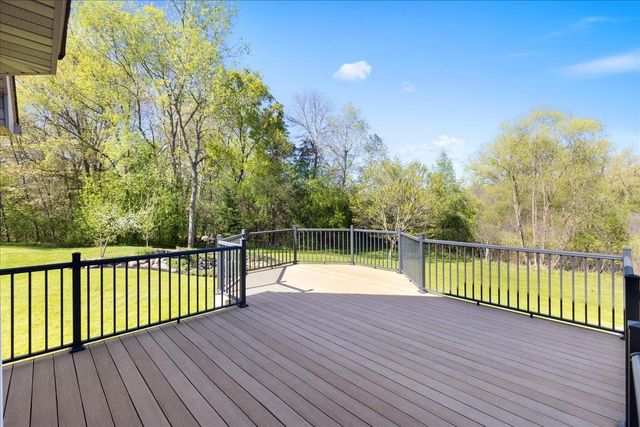 25647 Gustavus Court, Wyoming, MN 55092