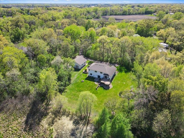 25647 Gustavus Court, Wyoming, MN 55092
