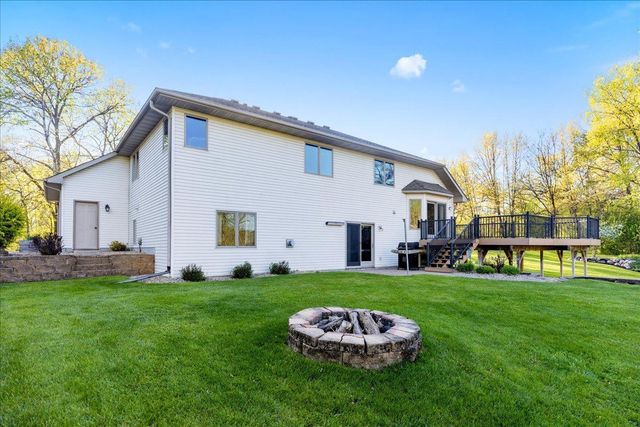 25647 Gustavus Court, Wyoming, MN 55092