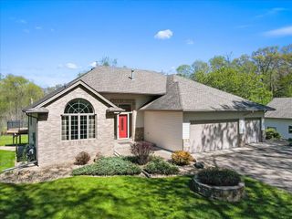 25647 Gustavus Court, Wyoming, MN 55092