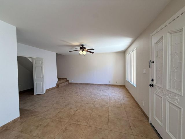 17014 E Calle Del Oro Apt C, Fountain Hills, AZ 85268