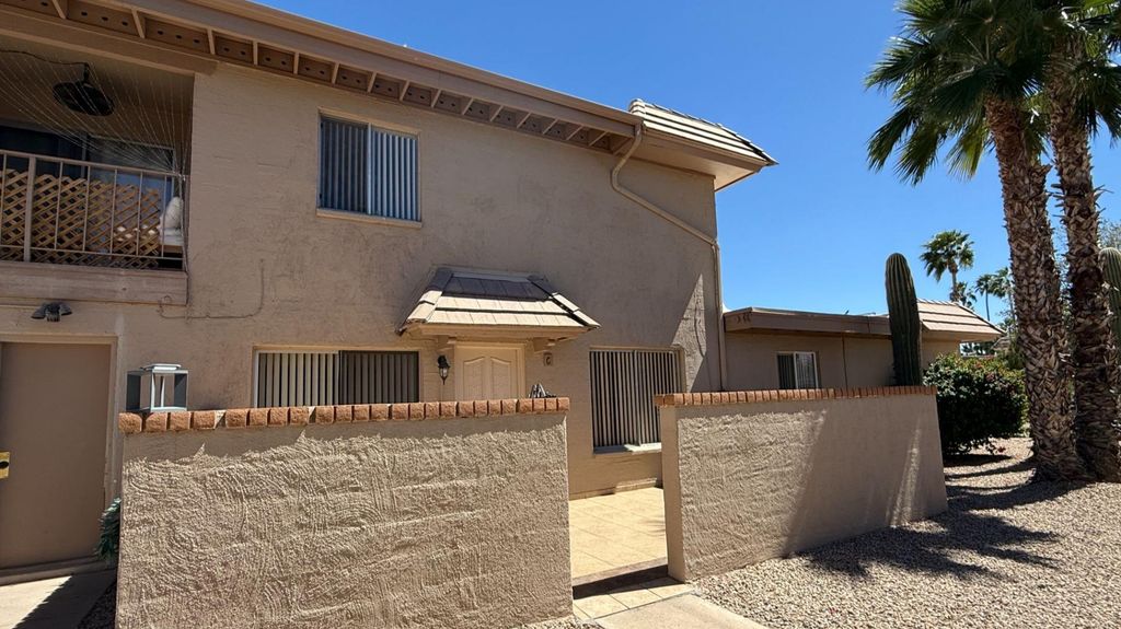 17014 E Calle Del Oro Apt C, Fountain Hills, AZ 85268