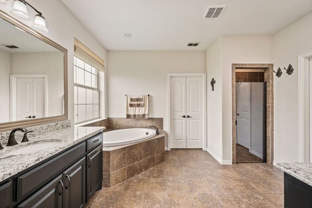 13450 Kira Lane, Justin, TX 76247