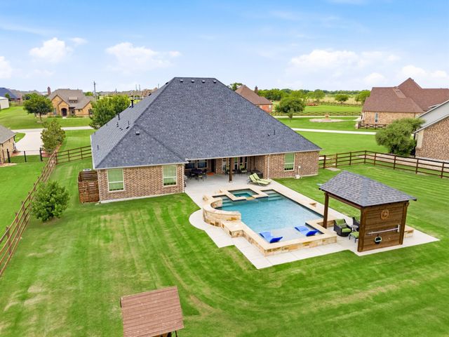13450 Kira Lane, Justin, TX 76247