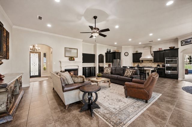 13450 Kira Lane, Justin, TX 76247