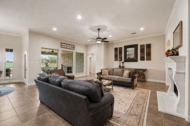 13450 Kira Lane, Justin, TX 76247