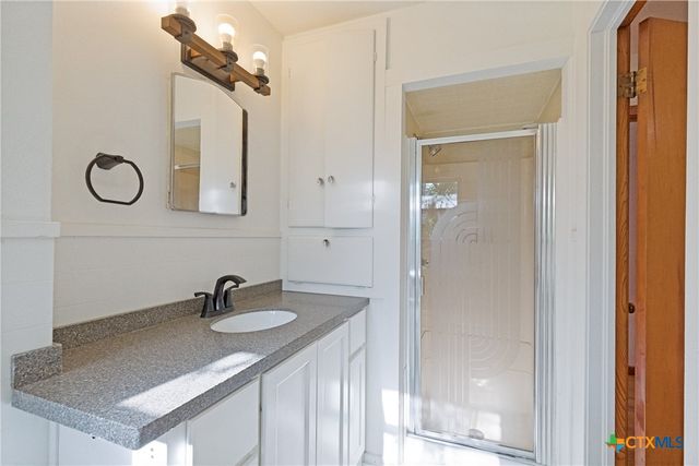 1401 N East Street, Belton, TX 76513