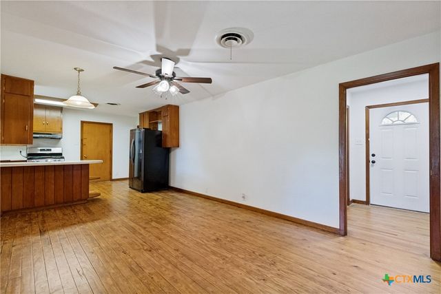 1401 N East Street, Belton, TX 76513