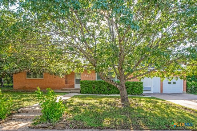 1401 N East Street, Belton, TX 76513