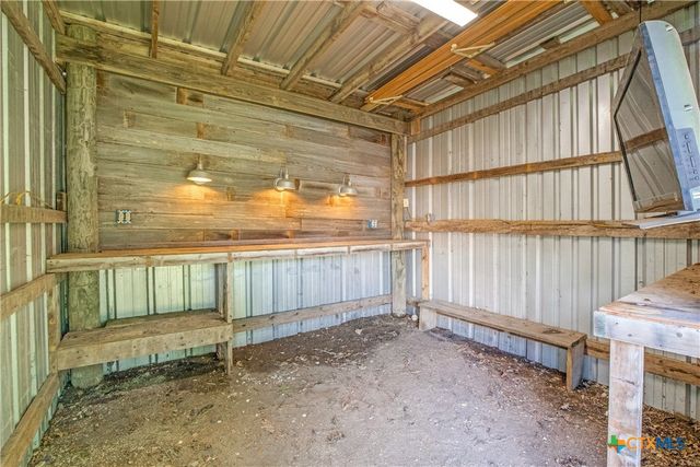 1401 N East Street, Belton, TX 76513