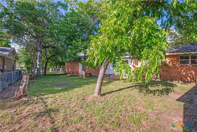 1401 N East Street, Belton, TX 76513