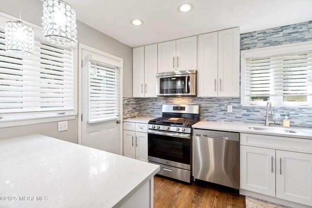 1 Miriam Place, Hazlet, NJ 07730