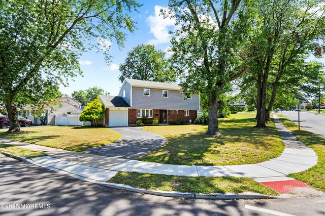 1 Miriam Place, Hazlet, NJ 07730