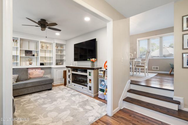 1 Miriam Place, Hazlet, NJ 07730