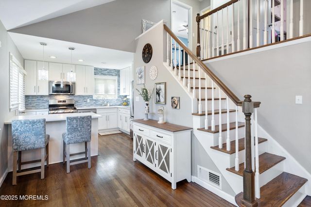 1 Miriam Place, Hazlet, NJ 07730