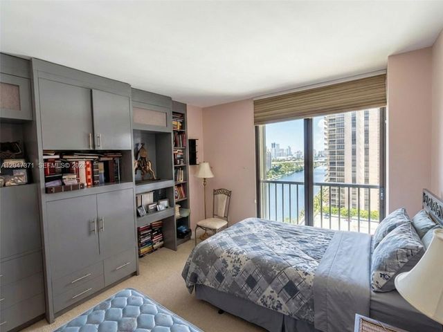 19707 Turnberry Way 16G, Aventura, FL 33180
