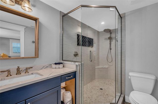 504 68TH STREET, Holmes Beach, FL 34217