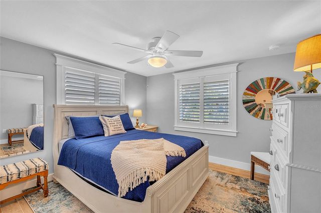 504 68TH STREET, Holmes Beach, FL 34217