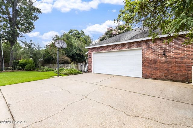101 Oleander Street, Lafayette, LA 70506