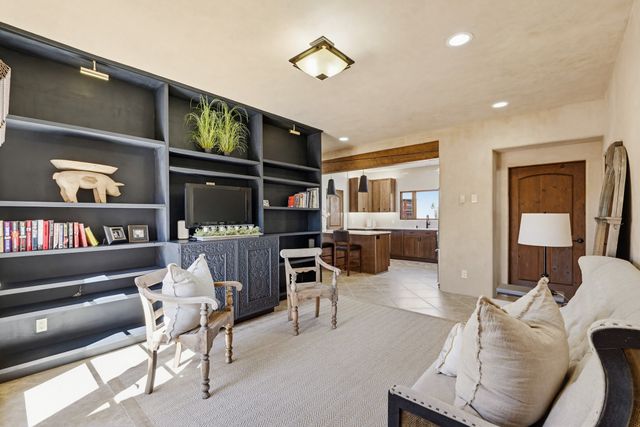 62 Avenida Frijoles, Santa Fe, NM 87507