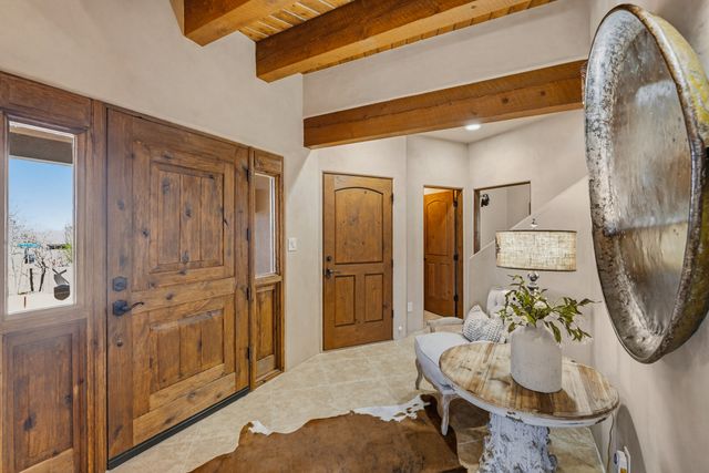 62 Avenida Frijoles, Santa Fe, NM 87507