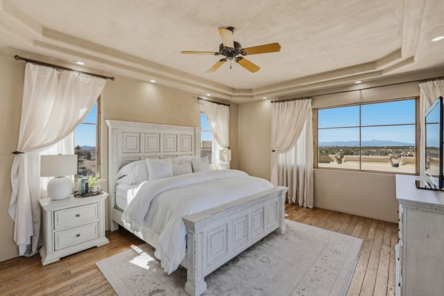 62 Avenida Frijoles, Santa Fe, NM 87507