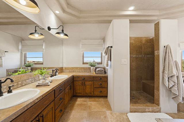 62 Avenida Frijoles, Santa Fe, NM 87507