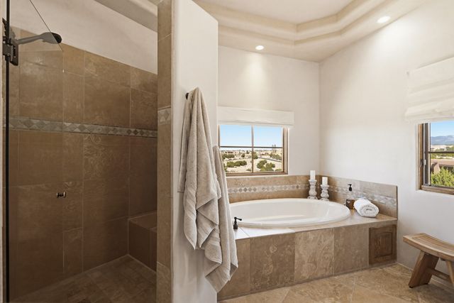 62 Avenida Frijoles, Santa Fe, NM 87507