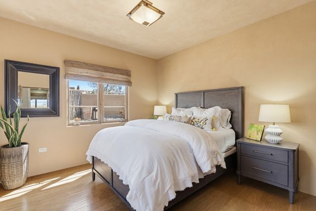 62 Avenida Frijoles, Santa Fe, NM 87507