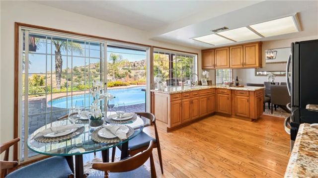 3003 Mesa Verde Drive, Burbank, CA 91504
