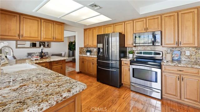 3003 Mesa Verde Drive, Burbank, CA 91504